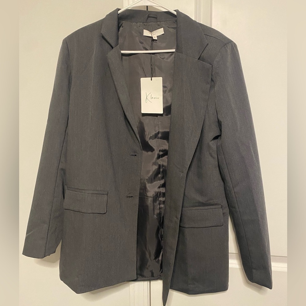 Selling gray oversized blazer from Grey Bandit